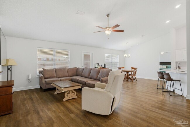 Building Photo - 6499 Benelli Dr