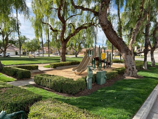 Building Photo - Spacious 4-Bedroom + Office Home in Desirable HOA Community Near New Shopping & Costco