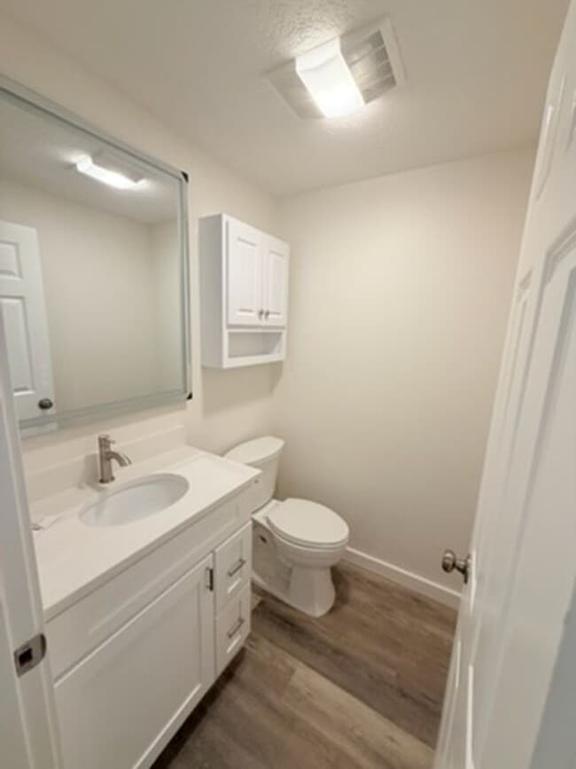 Building Photo - Beautifully Remodeled 4-Bedroom Home Backing to Park – Desirable Keizer Neighborhood