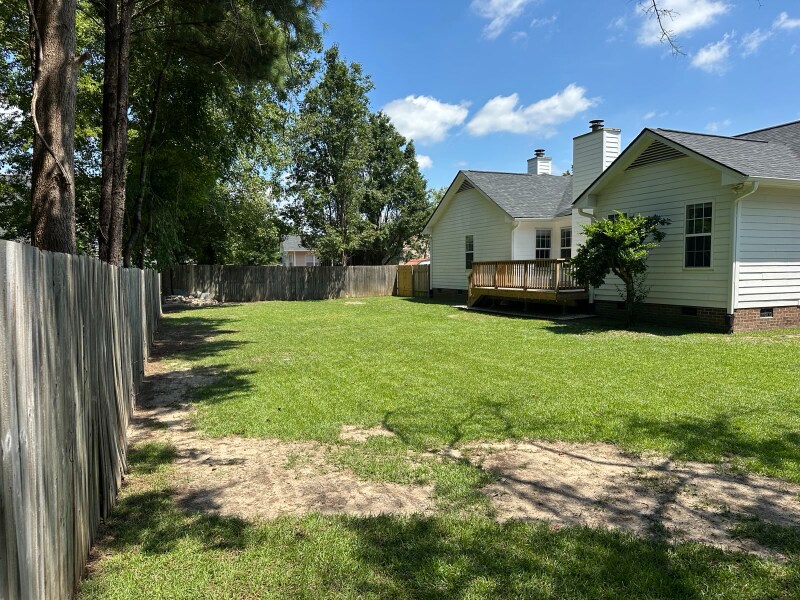 Building Photo - 8400 English Saddle Dr