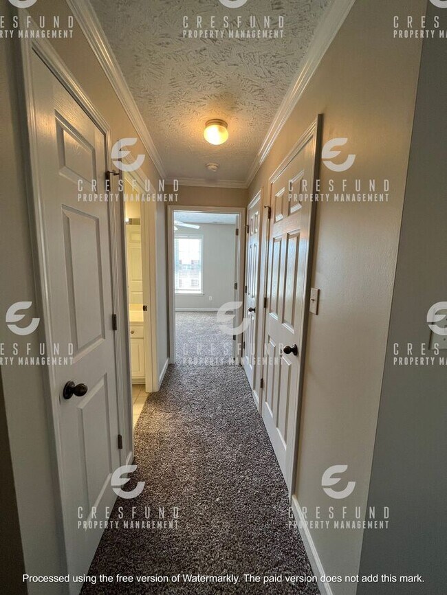 Building Photo - 2Bdrm 2Bath in Gated Community - Available Now!