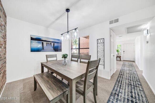 Building Photo - 8787 E Mountain View Rd