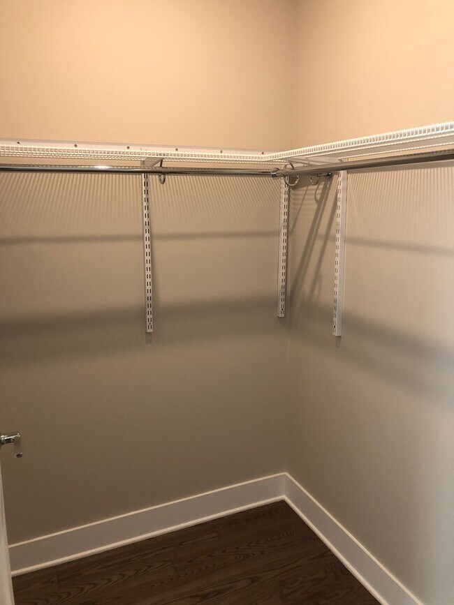 Building Photo - When Style and Location Matter!