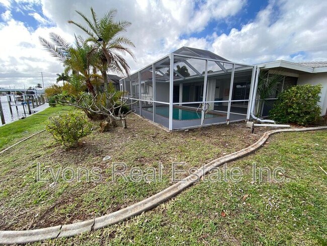 Building Photo - 174 Gulfview Rd