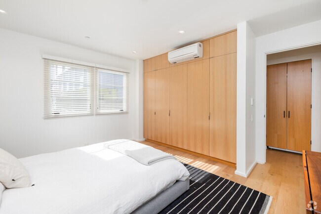 2BD, 2BA - Primary Bedroom - 2403 Centinela Ave