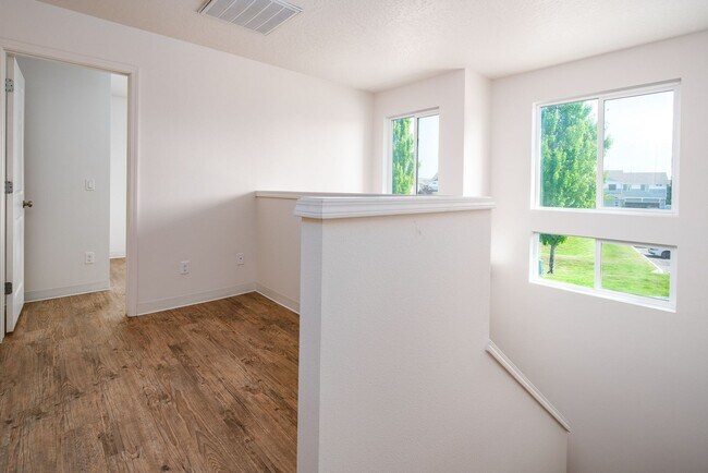 Building Photo - 7804 Leverett Ct