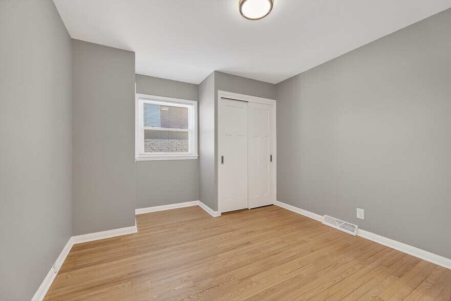 Building Photo - 11817 W North Ave