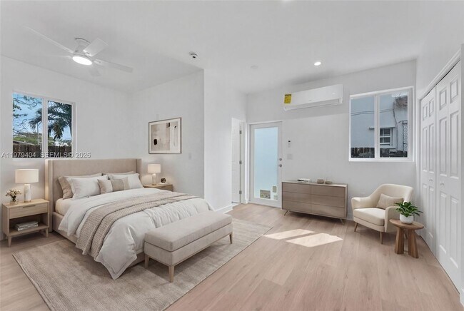 Building Photo - 2121 SW 30th Ct