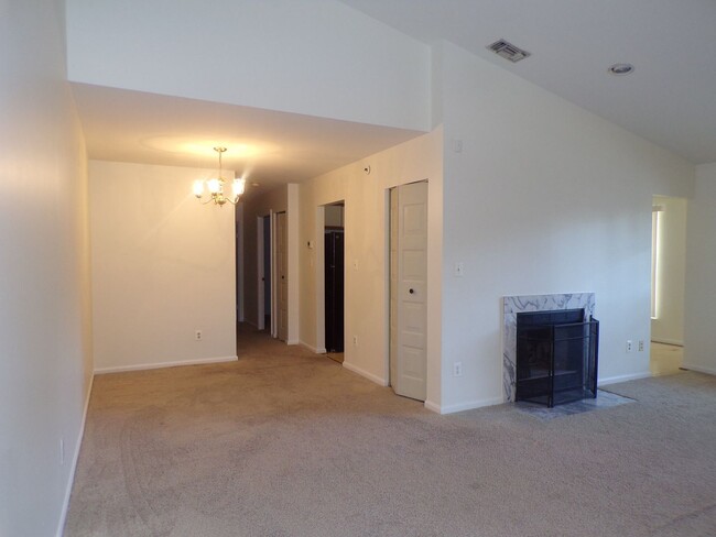 Building Photo - ** APP accepted AS OF 04.13** Bowie - 2 be...