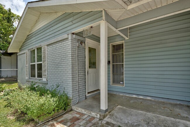 Building Photo - 129 Coleman St