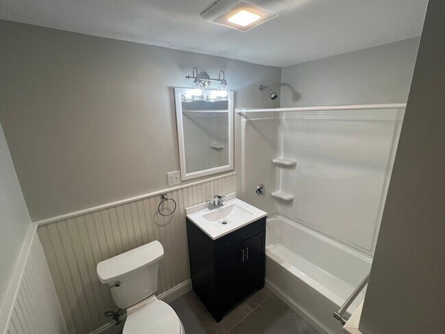 Building Photo - 100 Tremont St