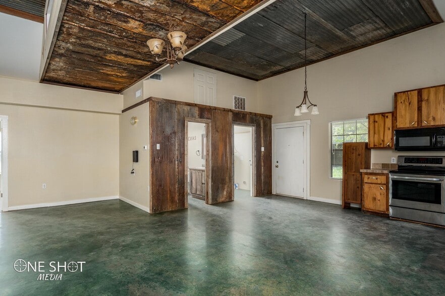 Building Photo - 542 McCartney Ln
