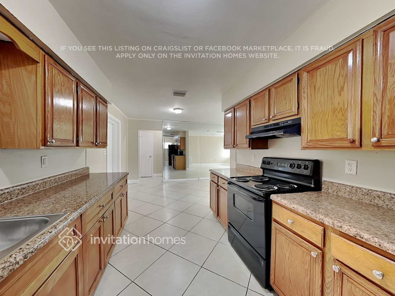 Building Photo - 7041 SW 27th St