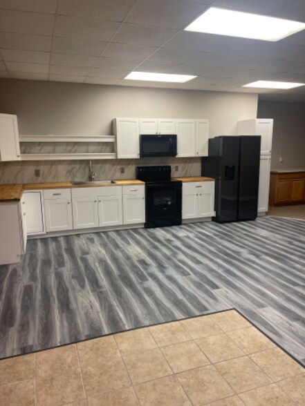 Primary Photo - 150 Lighthouse Ln