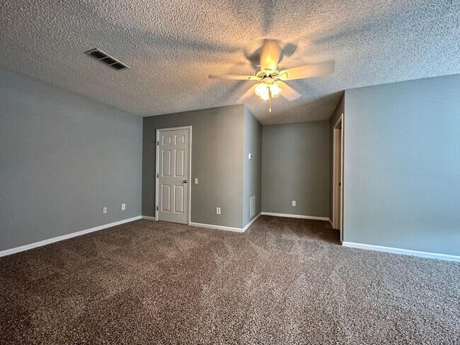 Building Photo - 620 Catherine Foster Ln