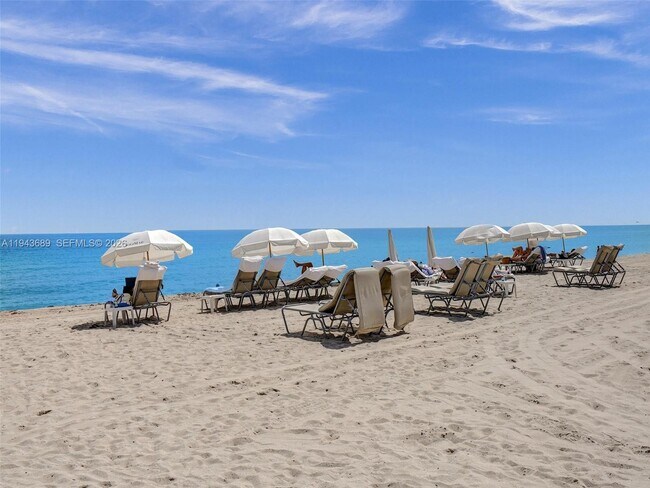 Building Photo - 9595 Collins Ave