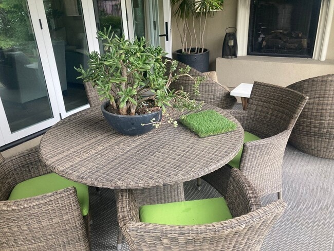 Building Photo - Exceptional Remodeled & Professionally Fur...