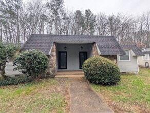 Building Photo - 3720 Fountain Ave