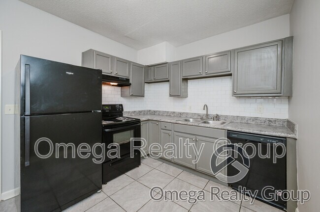 Building Photo - 1932 2nd St NE