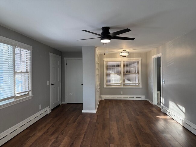 Building Photo - 5 Down E Ln