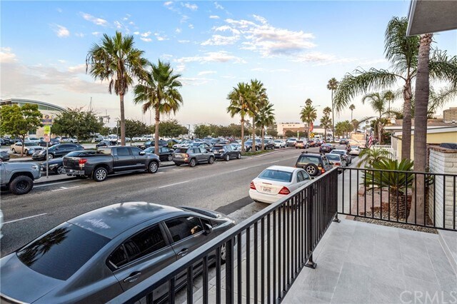 Building Photo - 1619 W Balboa Blvd