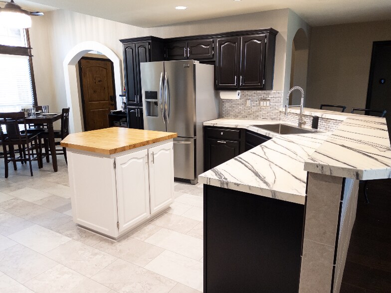 Building Photo - 19508 E 49th St