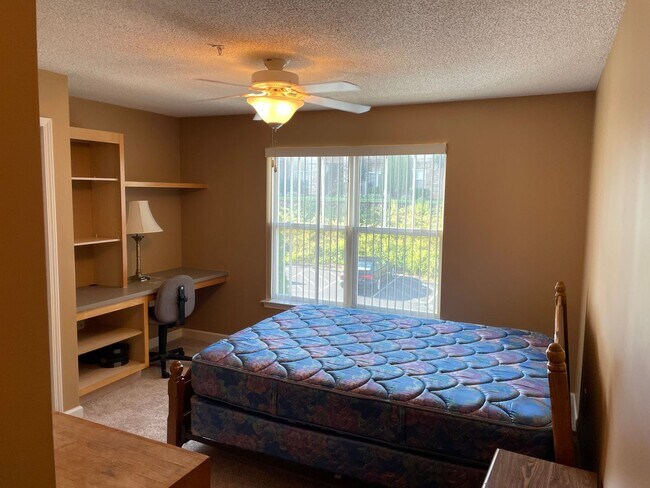 Building Photo - Fully Furnished Unit in Harts Cove!