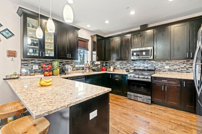 Building Photo - 2607 Chelsey St