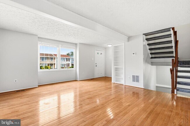 Building Photo - 4600 Brentleigh Ct