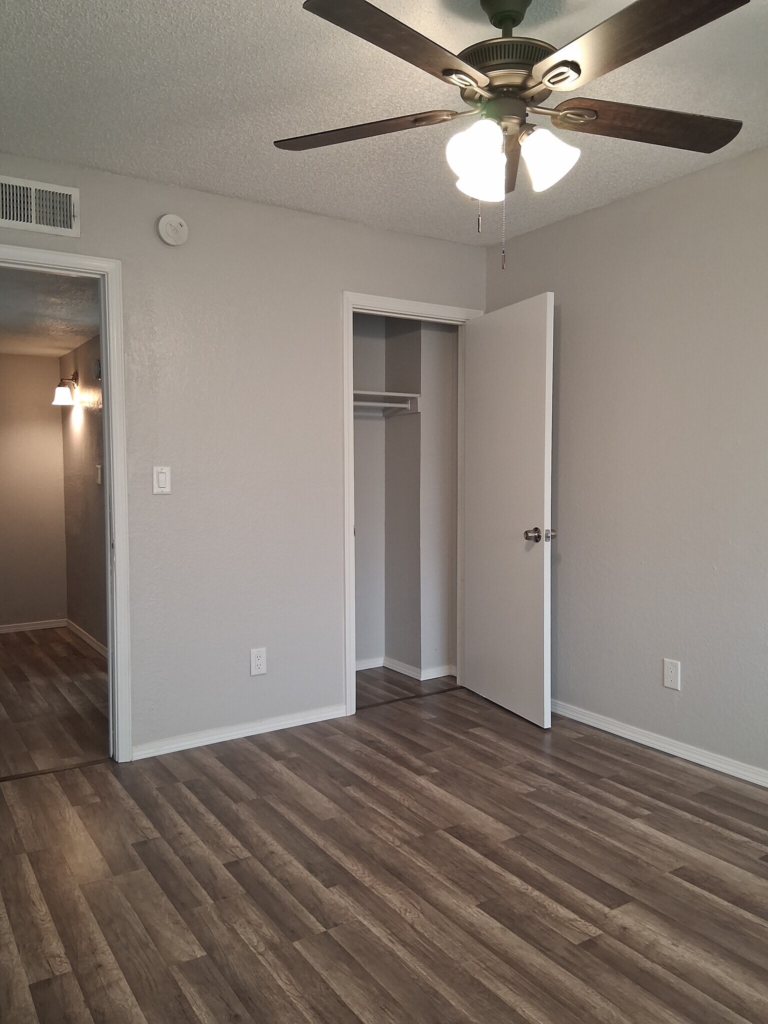 Building Photo - 11600 Marsh McCall Way