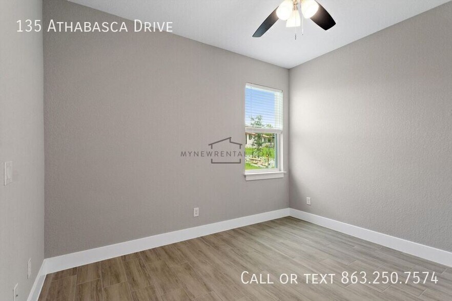 Building Photo - 135 Athabasca Dr