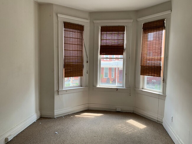 Building Photo - 29 Welsford St