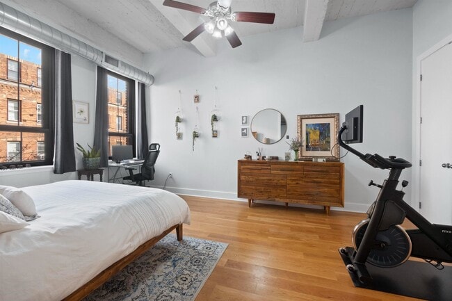 Building Photo - 325 Palisade Ave