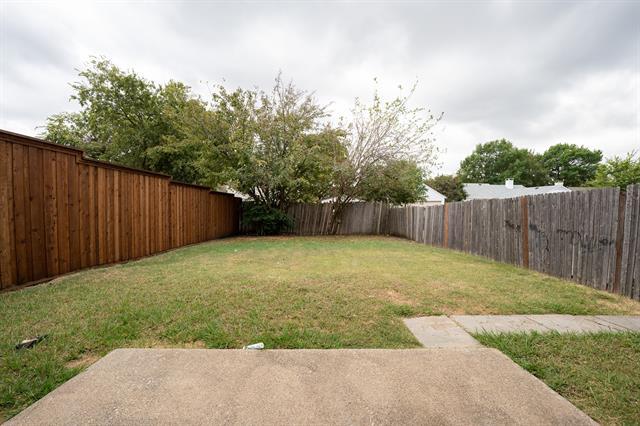 Building Photo - 710 Pyramid Dr