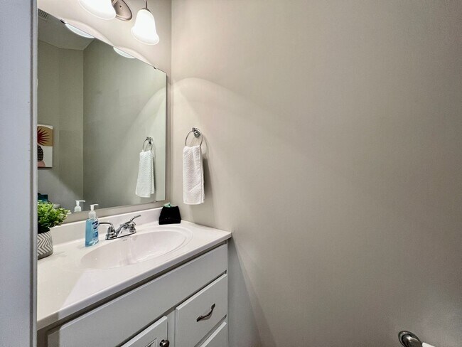 Building Photo - Fully Furnished Luxury Corporate Rental - Brand New Construciton