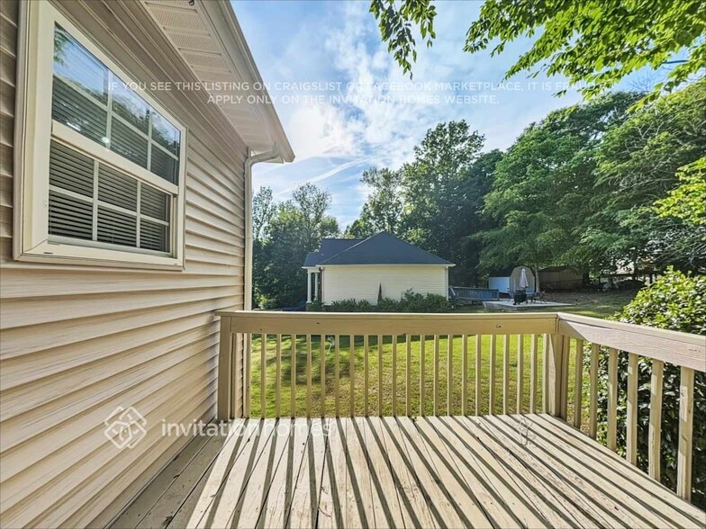 Building Photo - 318 Beacon Hills Dr