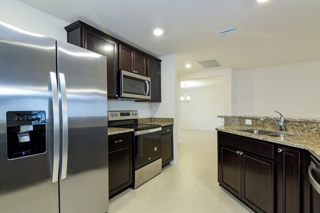 Building Photo - 12839 Impatiens St