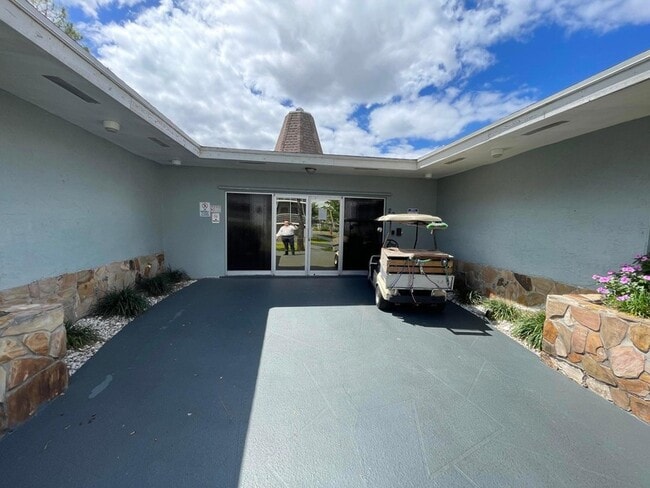 Building Photo - 2100 Springdale Blvd