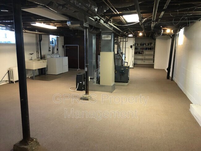 Building Photo - 357 Washington Ave