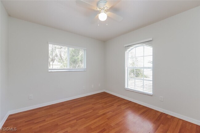 Building Photo - 1581 S Chamberlain Blvd