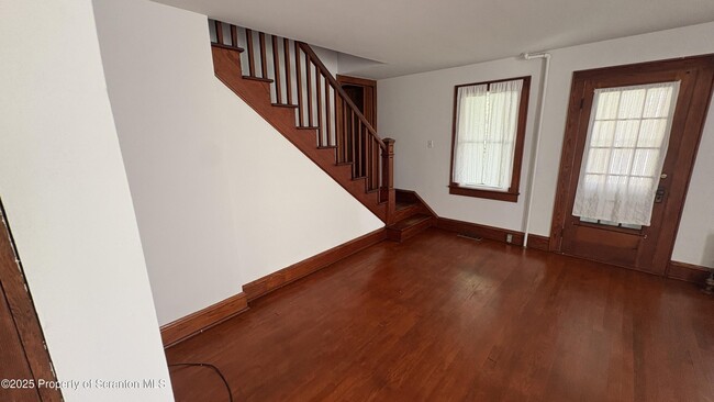 Building Photo - 996 PA-307