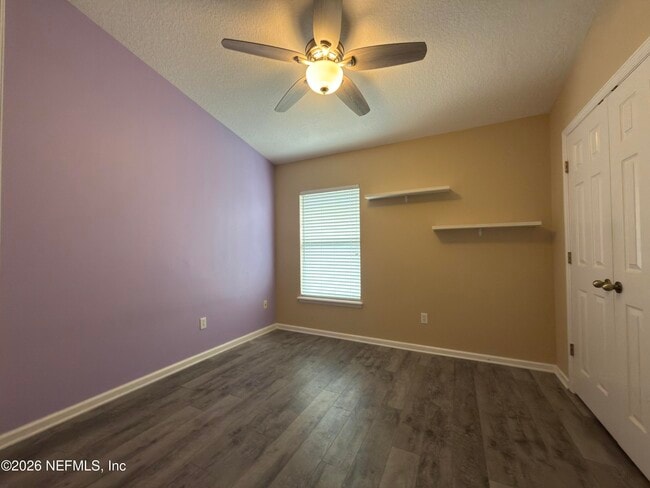 Building Photo - 2472 Willowbend Dr