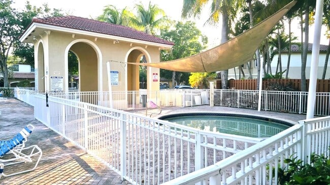 Building Photo - 4920 SW 140th Terrace