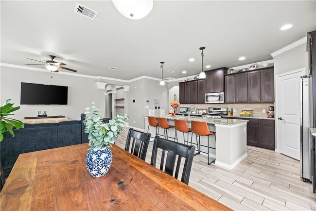 Building Photo - 8130 Osprey St