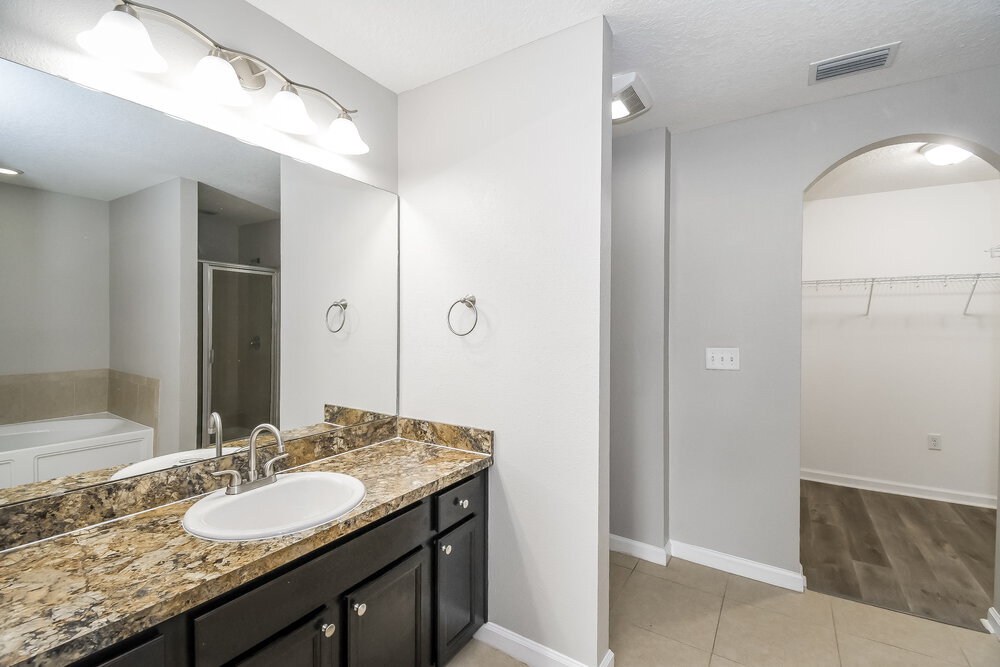 Building Photo - 3258 Hidden Meadows Ct