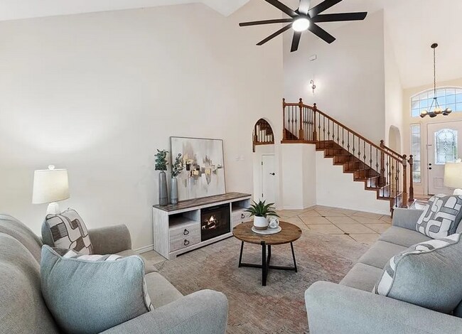 Building Photo - Beautiful 4BR / 3.5BA Home with Garage, Patio & Premium Features