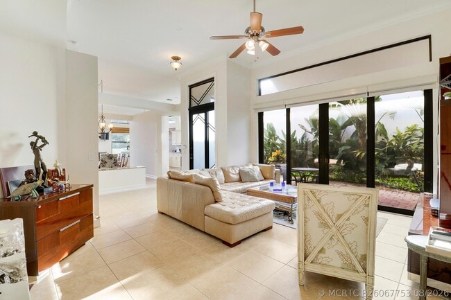 Building Photo - 210 Coral Cay Terrace