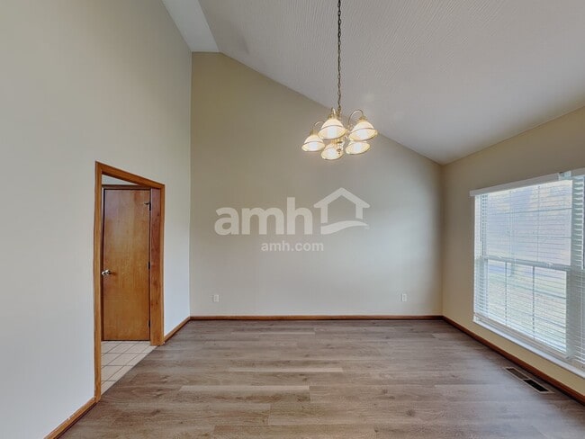 Building Photo - 160 Whittington Pl