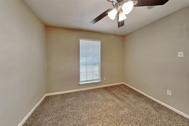Building Photo - 14511 Cypress Falls Dr