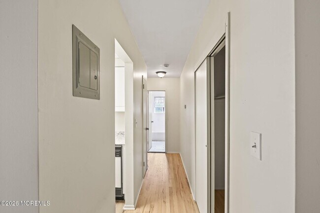 Building Photo - 63 Stonehurst Blvd